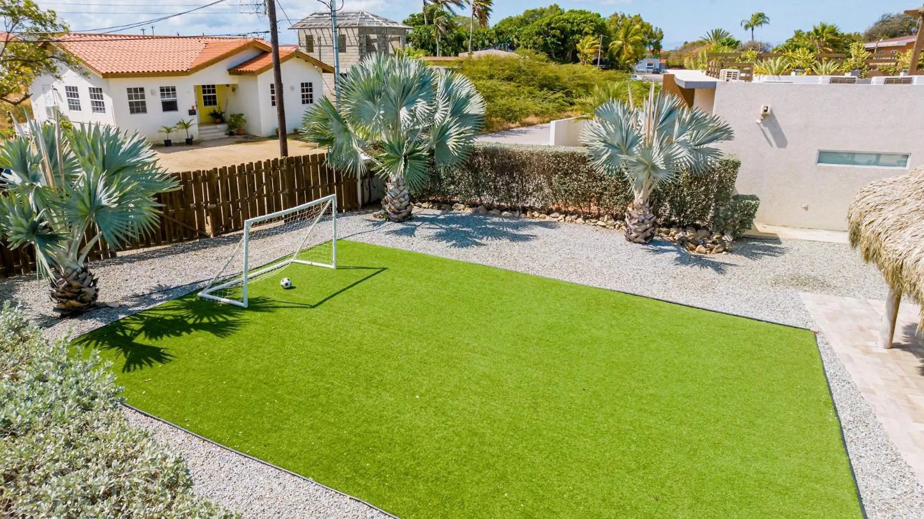 Villa Koyari Modern Condos 9BR 7BA Sleeps 26 w/ Pool&Roof Deck Palm Beach Aruba
