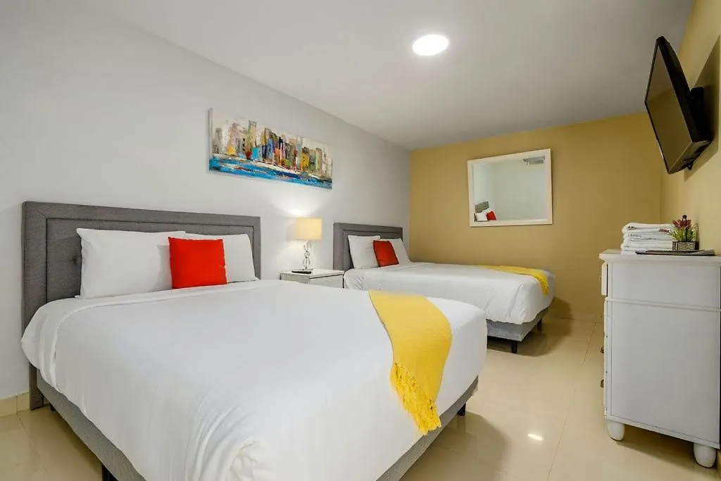Villa Koyari Modern Condos 9Br 7Ba Sleeps 26 W/ Pool And Roof Deck Palm Beach