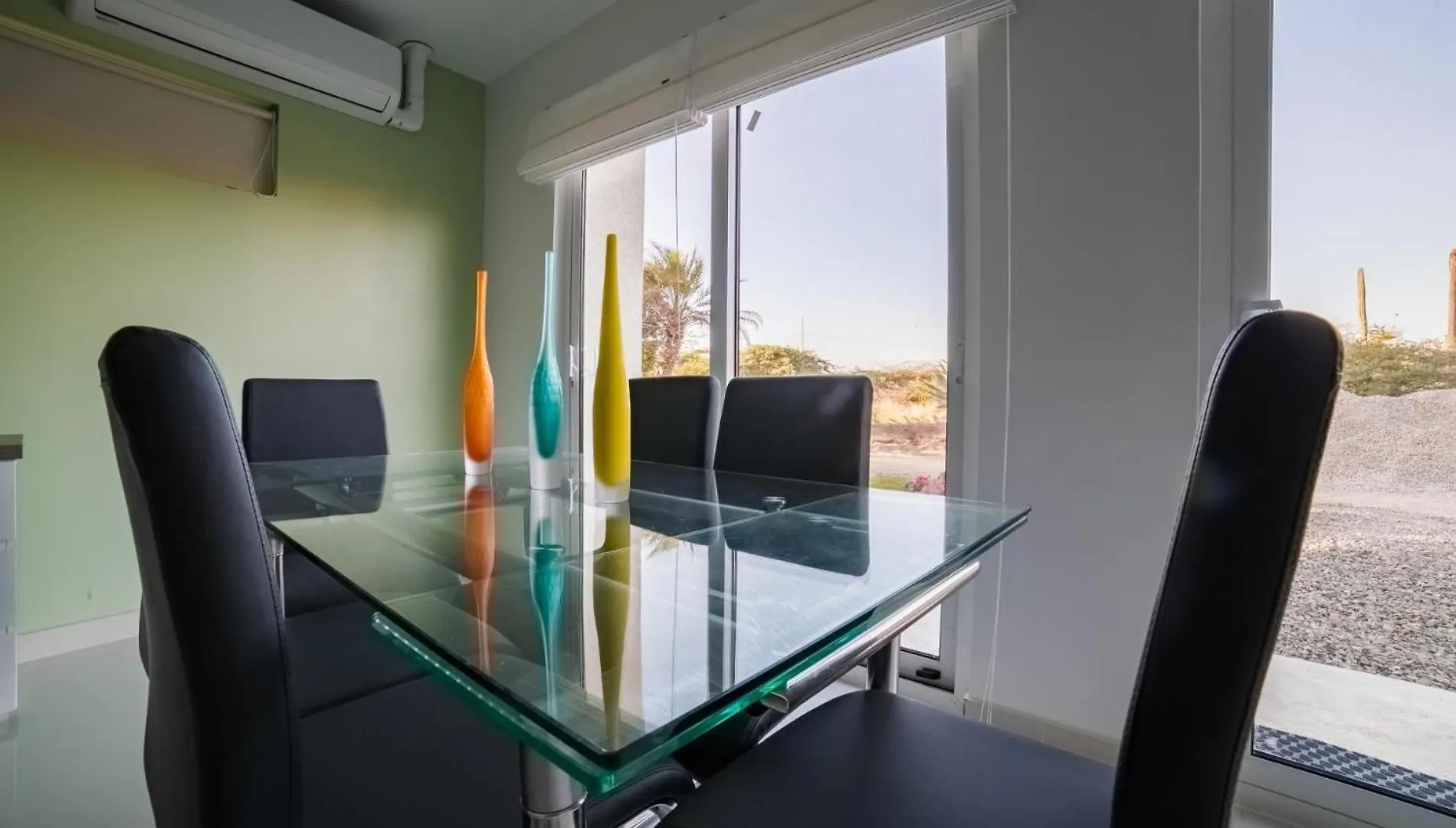 Koyari Modern Condos 9Br 7Ba Sleeps 26 W/ Pool And Roof Deck Palm Beach 0*,  Aruba