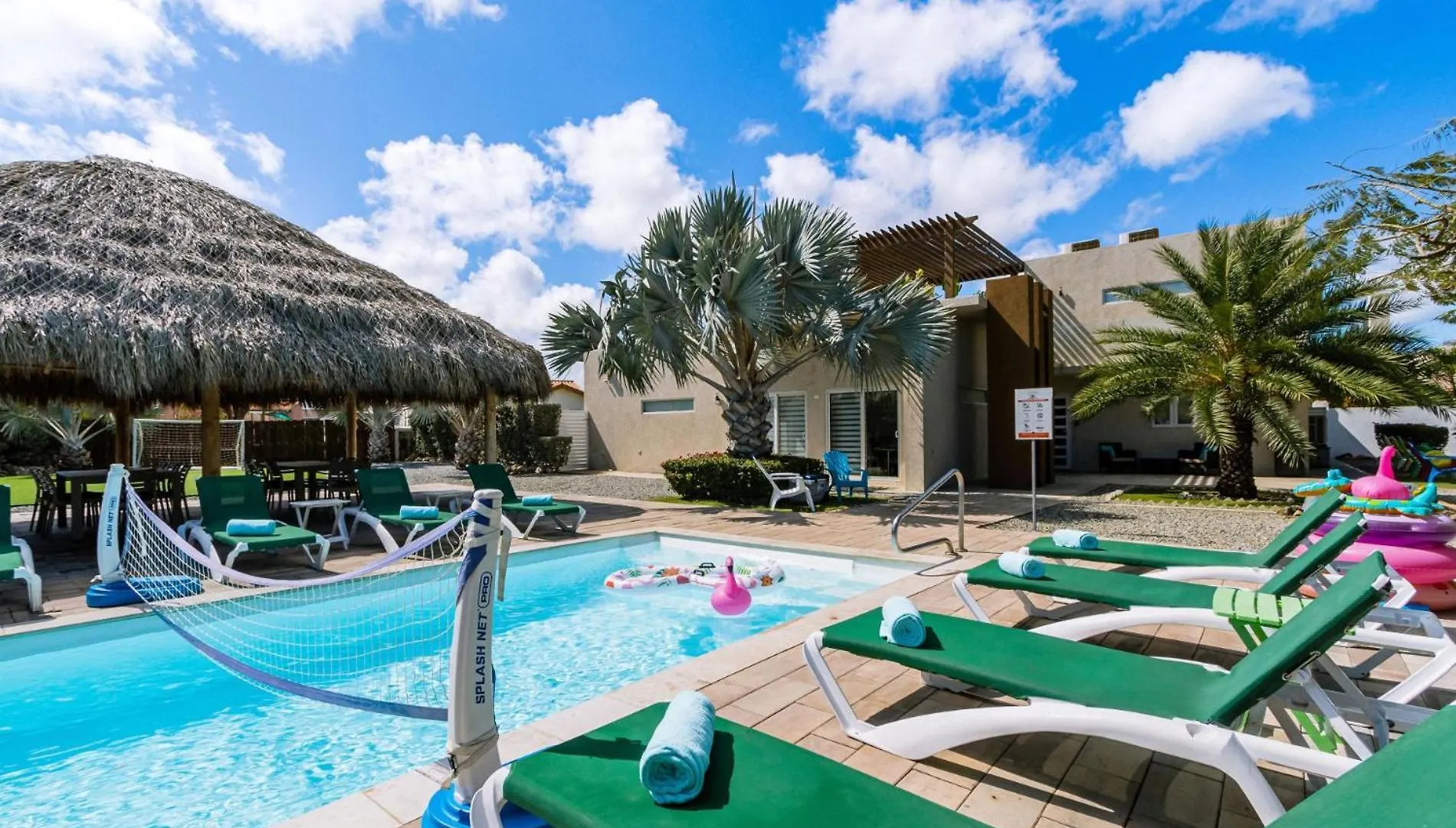 Koyari Modern Condos 9Br 7Ba Sleeps 26 W/ Pool And Roof Deck Palm Beach
